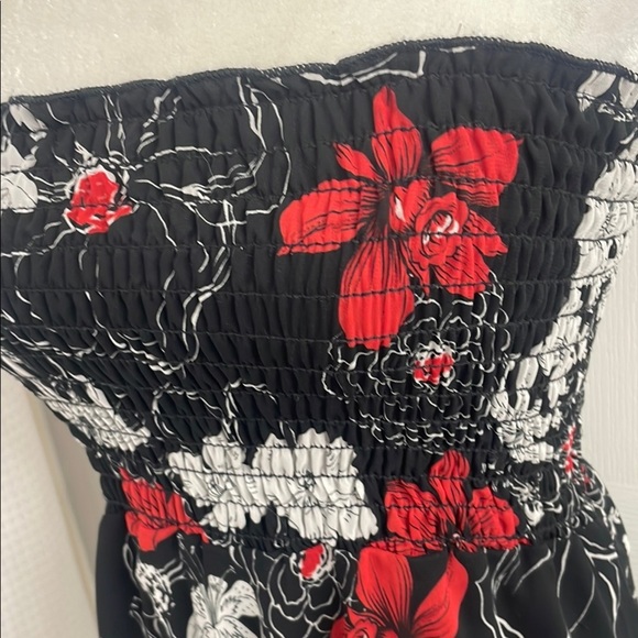 Strapless Dress or Skirt - Black with Red, Light Grey Floral with Ruching - Picture 2 of 8